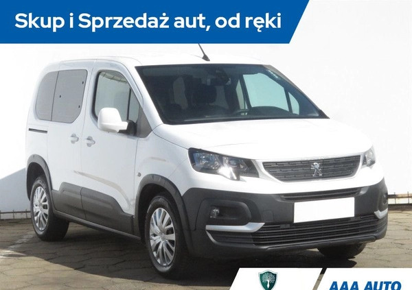 Peugeot Rifter cena 56000 przebieg: 155269, rok produkcji 2019 z Sędziszów Małopolski małe 211